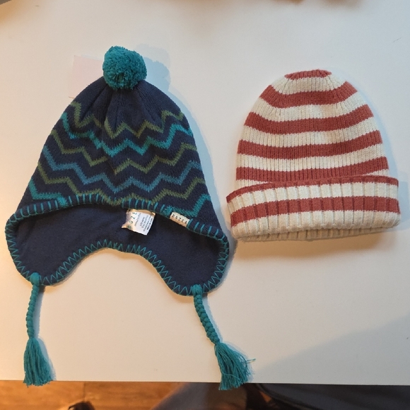 2 Baby Beanie Hats - Picture 1 of 5